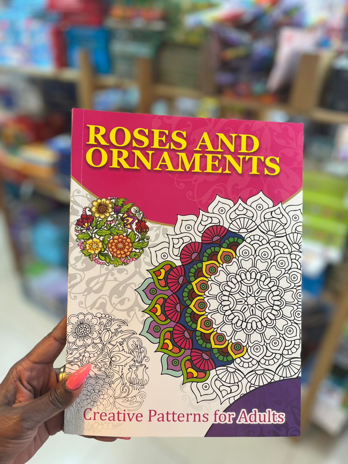 Adult Coloring book (120pages Roses and Ornaments)